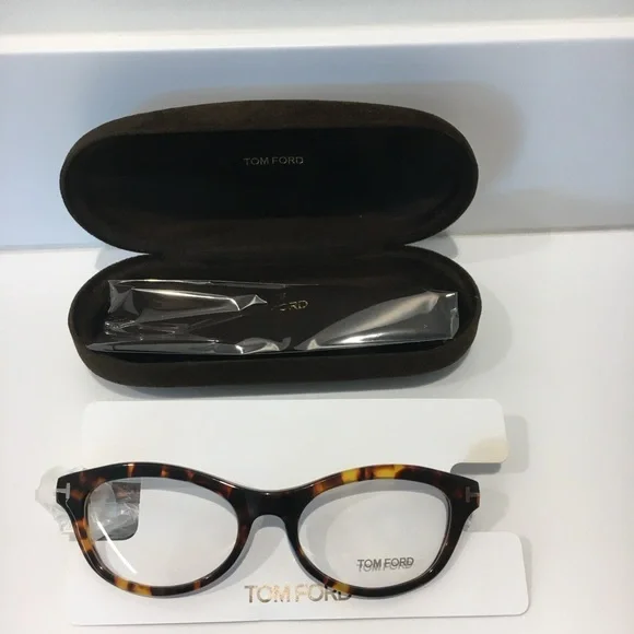 Tom Ford Brown Tortoiseshell Glasses with Case Tom Ford Brown Tortoiseshell Glasses with Case main image 4